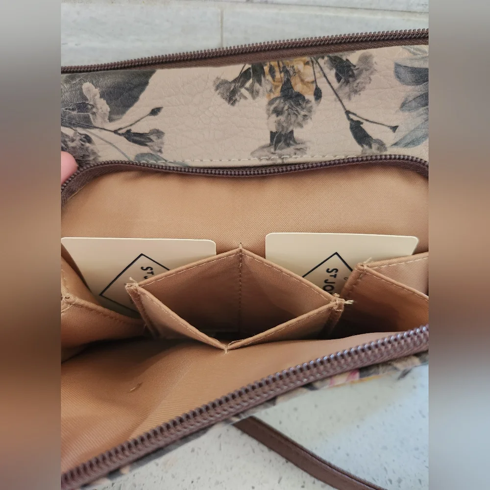 NWOT St. John's Bay Crossbody Purse - Picture 3 of 8